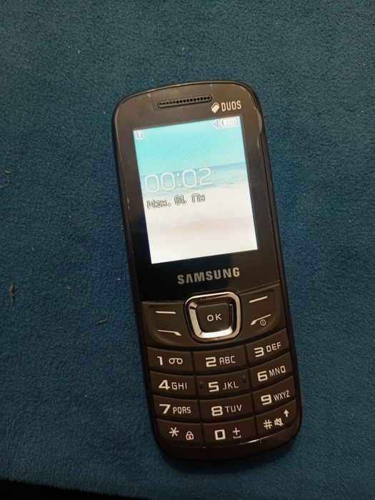 Продам простой телефон samsung E3309 duos.