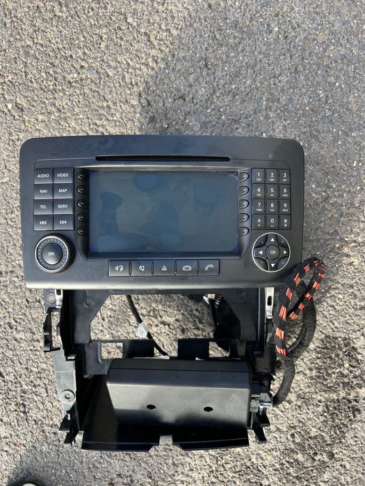 Навигации за Мерцедес w477/w211/w209 u климтронил за 211