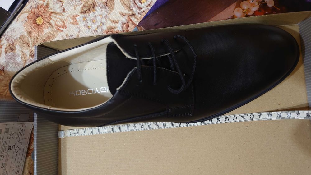 Нови кожени мъжки обувки КАВАЛЕР номер 44