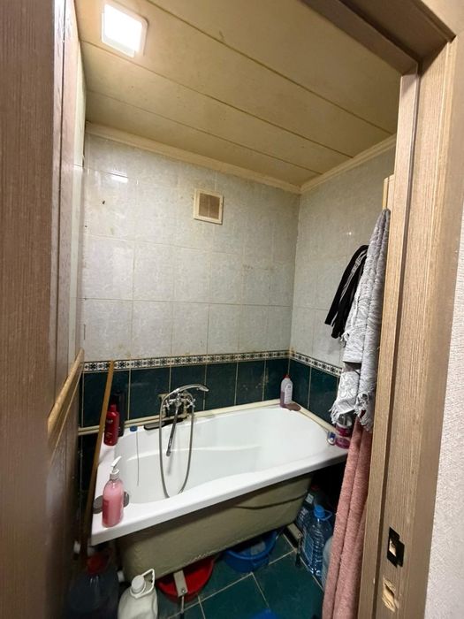 Продам 3 х ком кв 6 мкр