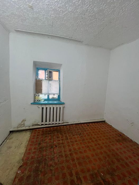 Сдам на долгиц срок Дом  8 мкр.