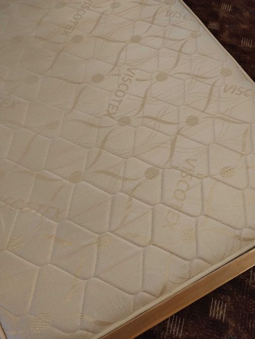 Pat lemn cu saltea o persoană 2 bucăți