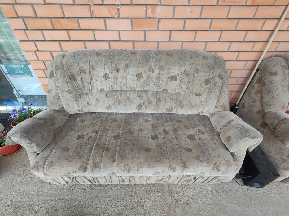 Продам диван с креслом бу