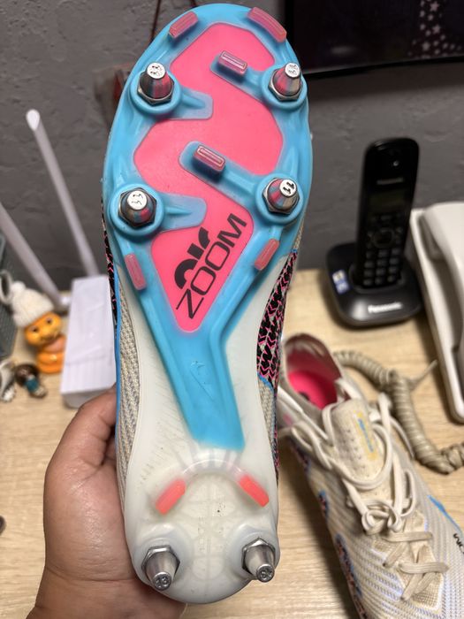 Продам бутсы 41 размер