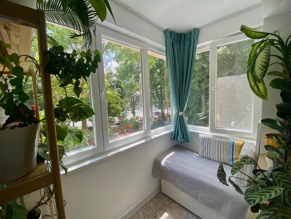 Închiriez garsoniera Sector 4 / Studio Apartment Rent