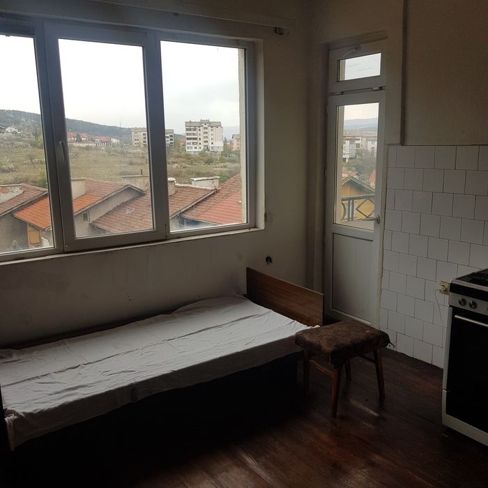 Продава се Четиристаен апартамент в Дупница - 105 кв.м за 384 €/кв.м - Снимка #3