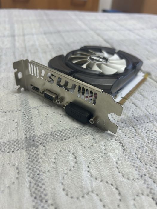 Placa video     MSI GT 730  2GB DDR3