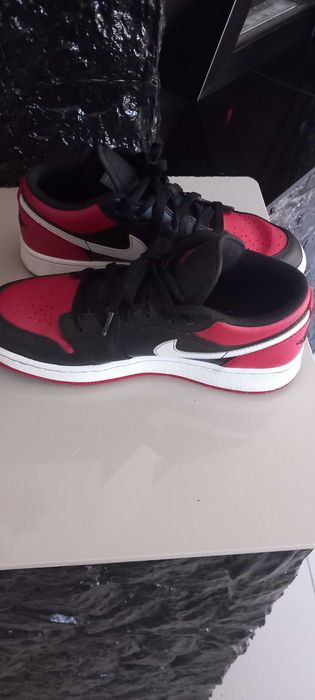 Adidași  jordan nike