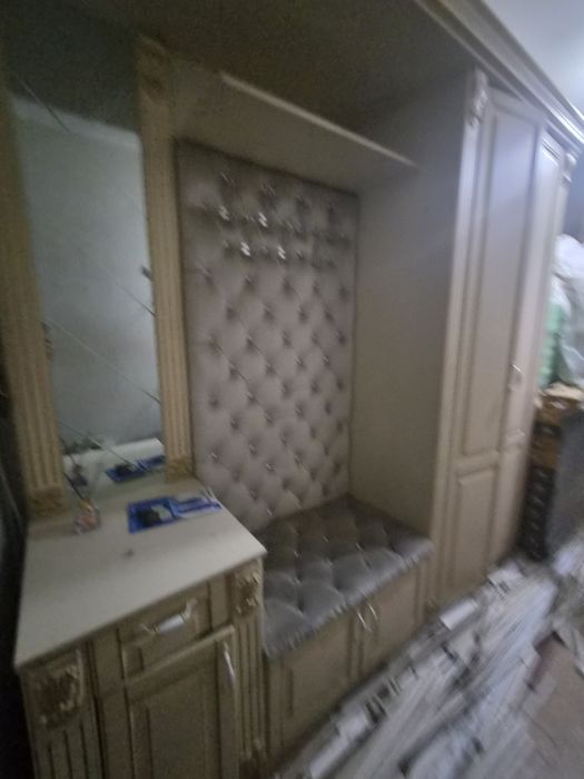 Шкаф прихожая  продаю