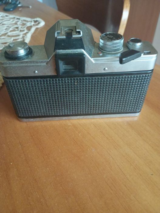 Aparat foto praktica