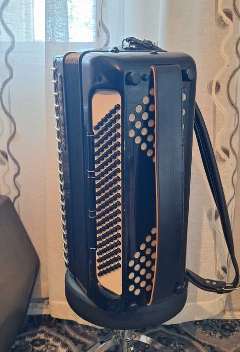 Acordeon Hohner Atlantic IV Deluxe - 120 Başi Suceava