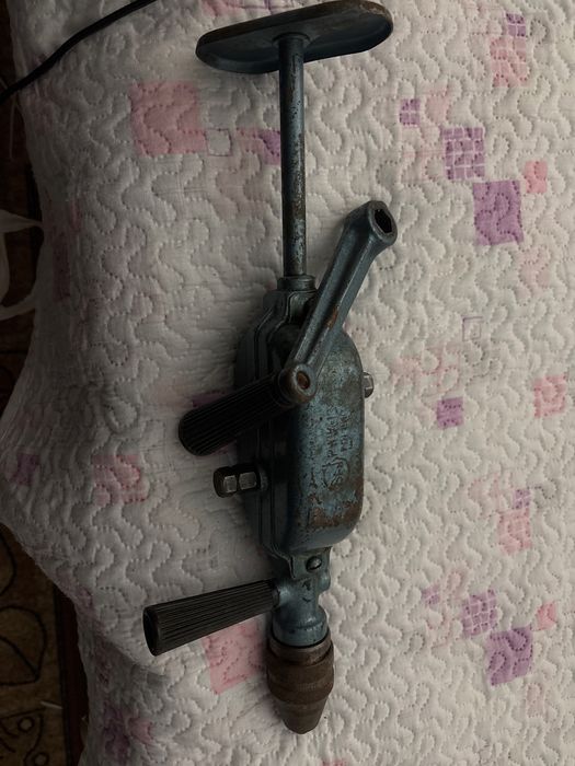 Ръчна бор машина