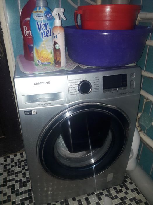 Дом сотилади шовот канали буйида