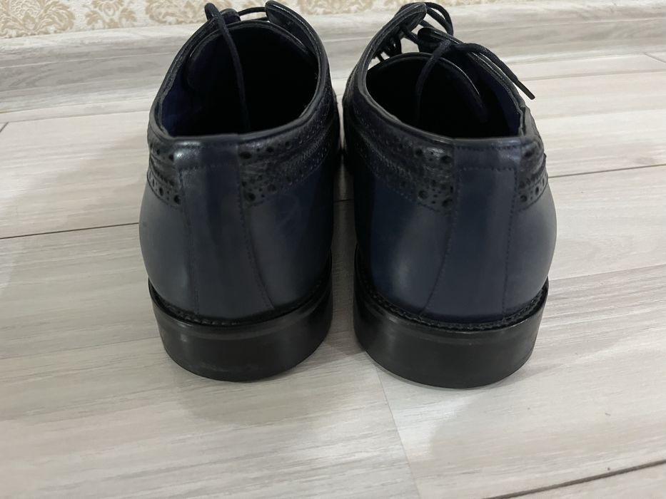 Продам мужские туфли