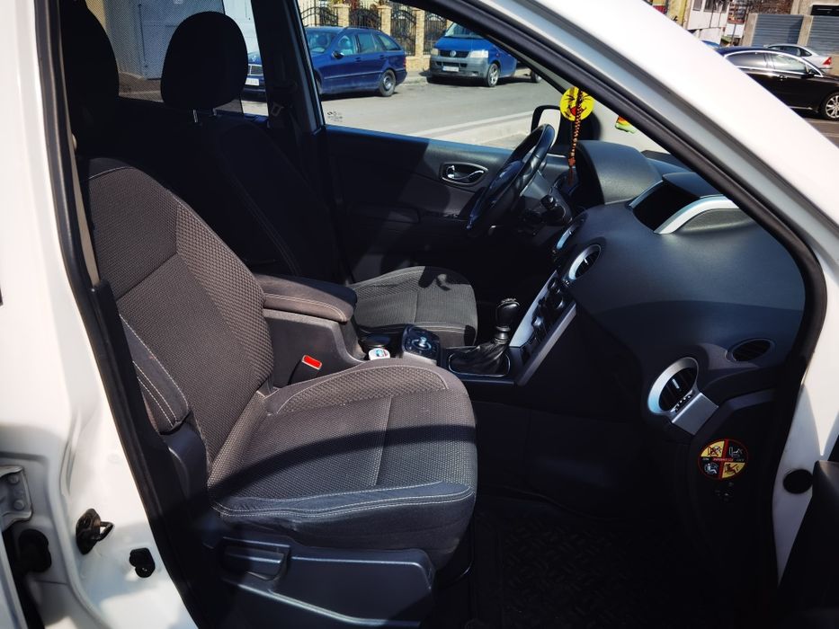 Renault koleos 2.0 ,manuală, 150 CP