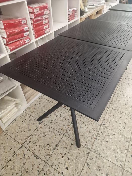 Masa / Mese  80×80 cm