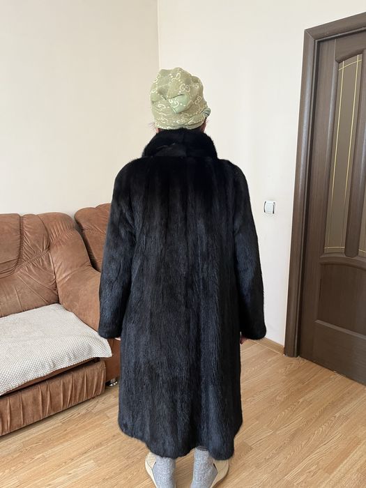 Шуба норковая,длина ниже колен