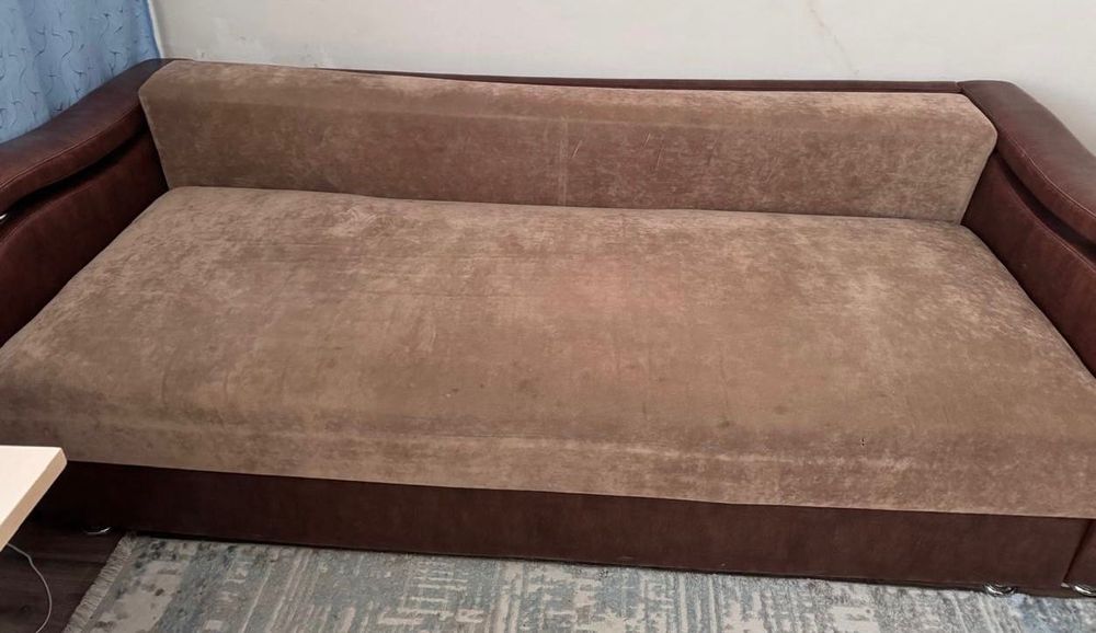 Продаю диван в отличном состоянии