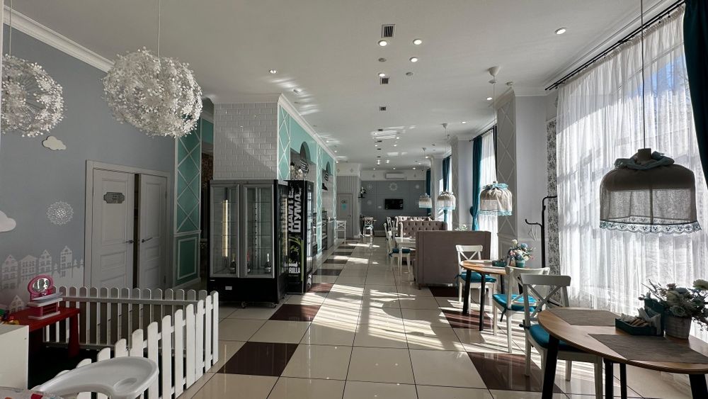 Продаётся действующее кафе на Арбате