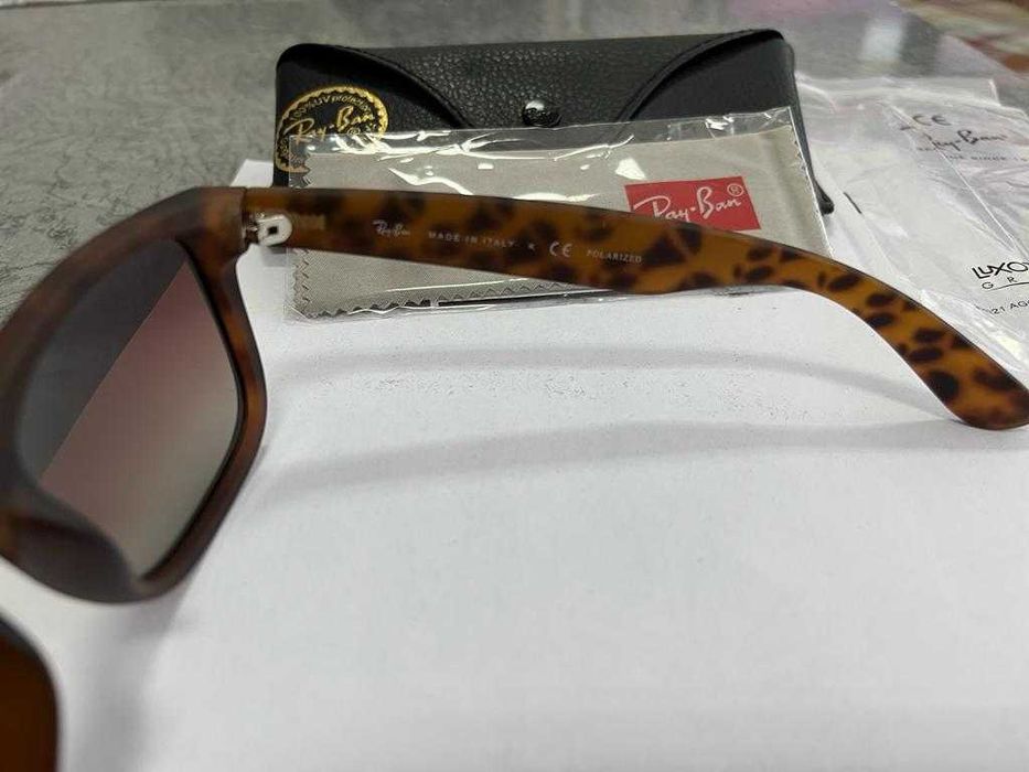 Ray-Ban Polarizati Justin RB4165 865/T5 ochelari de soare unisex