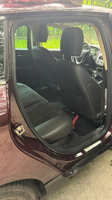 Lancia Delta – 1.6 Diesel – 2012 – 220.000 km