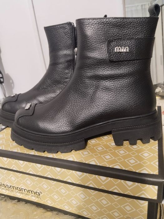 Продам женские сапожки