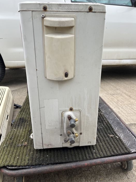 Климатик два броя външно тяло