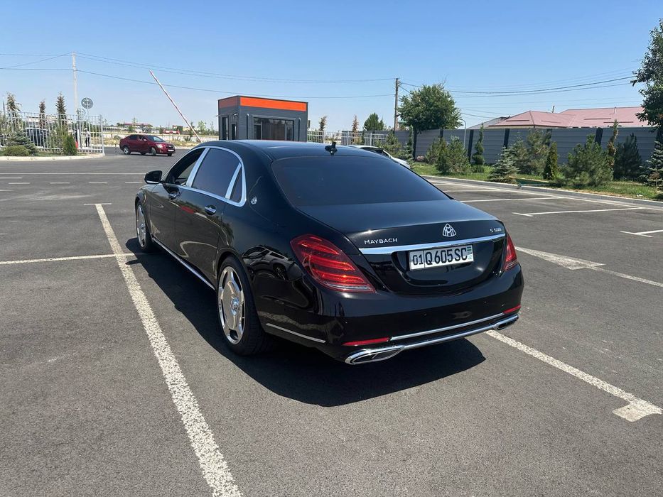 Мерседес Майбах S500