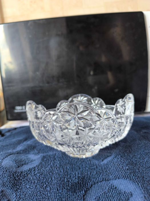 Продаю хрусталь.