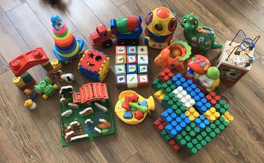 Лот играчки