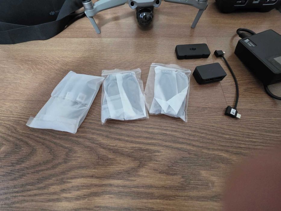 Дрон DJI Mavic Air 2 Fly More Combo