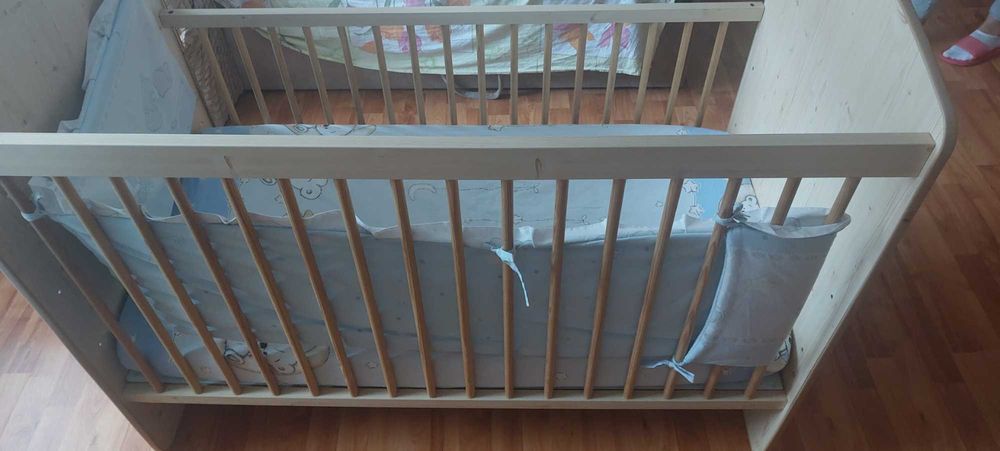 Patut pentru copil 1-4 ani.