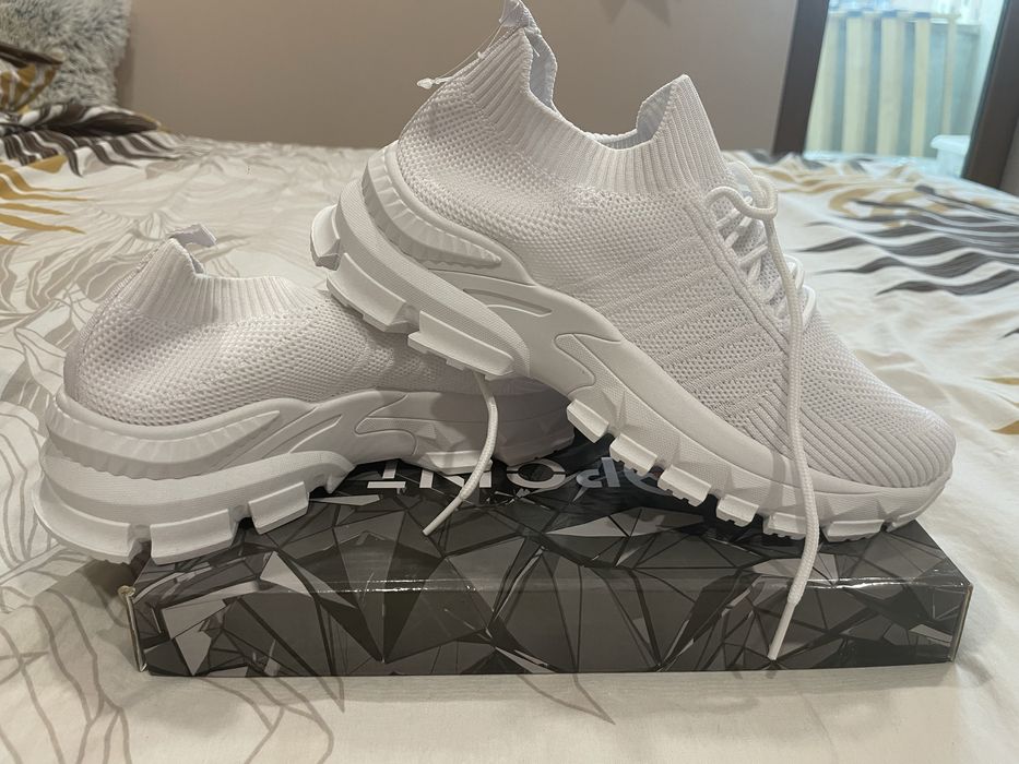 Маратонки 40 номер