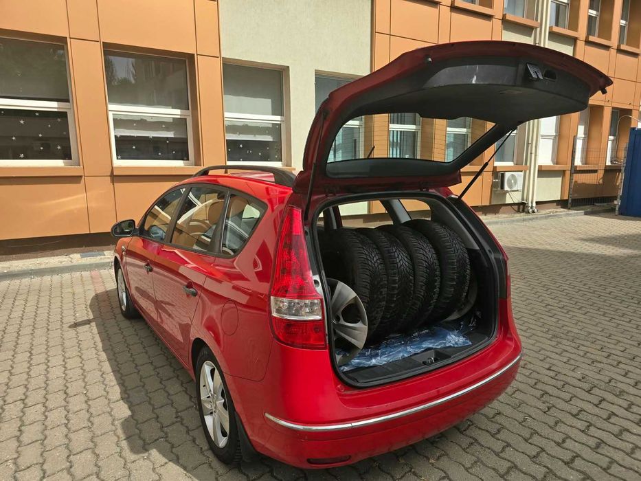 HYUNDAI i30 2010 — imagine 3
