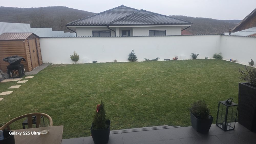 De vanzare - Casa parter zona Corunca