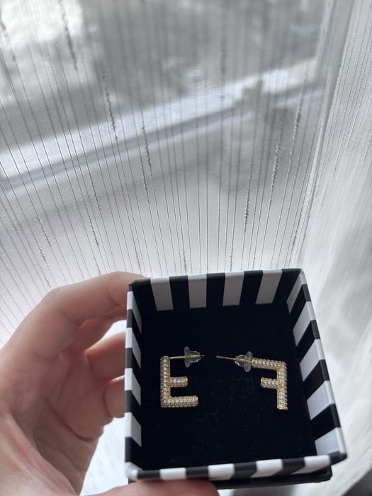 Cercei “F” F ENDI cristale