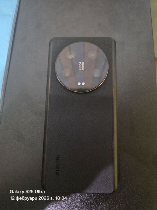 Xiaomi 13 ultra .