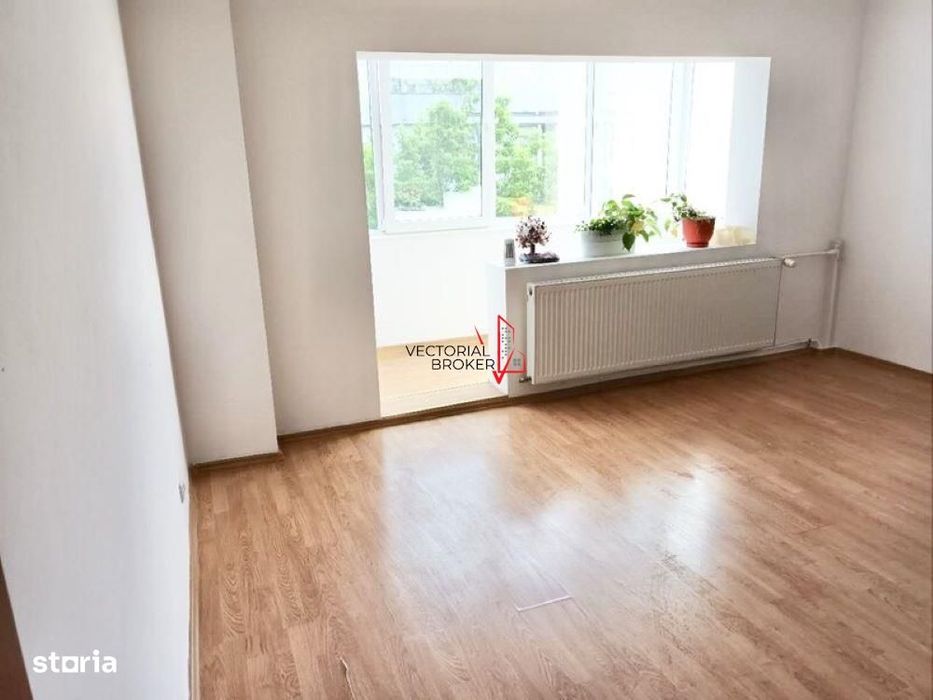 Apartament decomandat in bloc din 1993  zona Parcul Circului Vidin