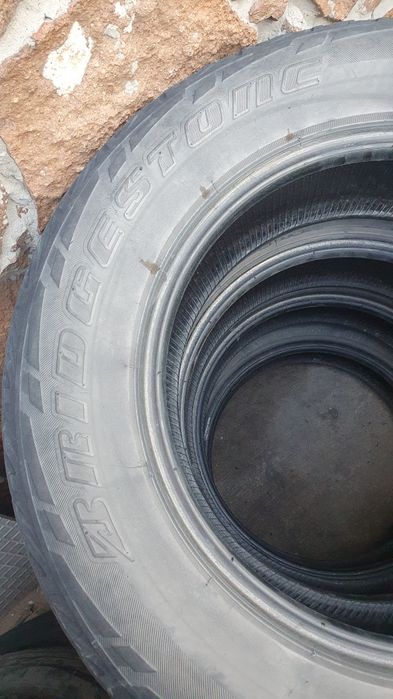 Продам комплект шин 215 70 r16