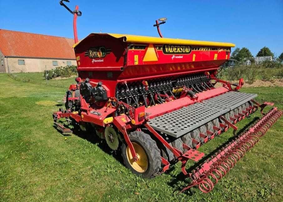 Semanatoare Vaderstad Rapid 400 C fertilizare cu discuri an 2016 Kuhn