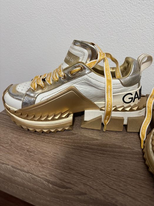 Adidasi originali femeie d&g marimea 37.5 usati