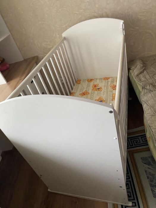 Кроватка детская