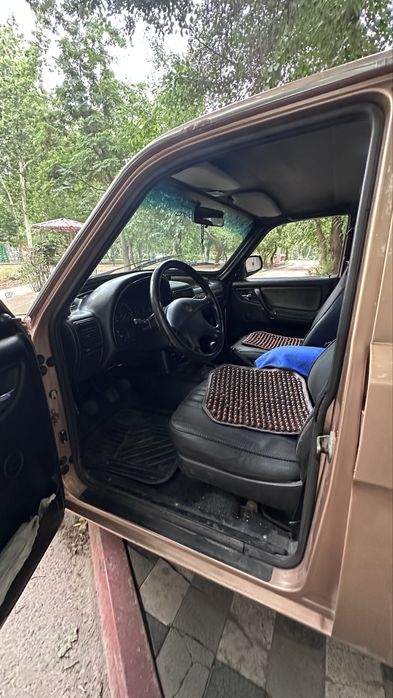 Gaz volga  31105 sotiladi