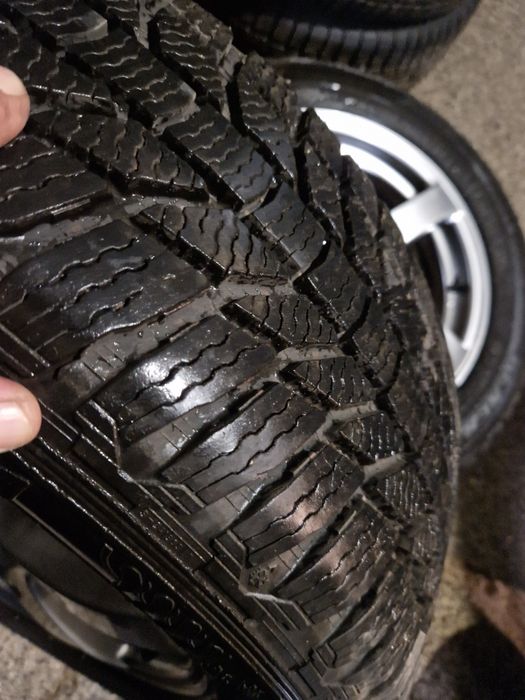 17цолови джанти 5х114.3 с гуми 215 60 17