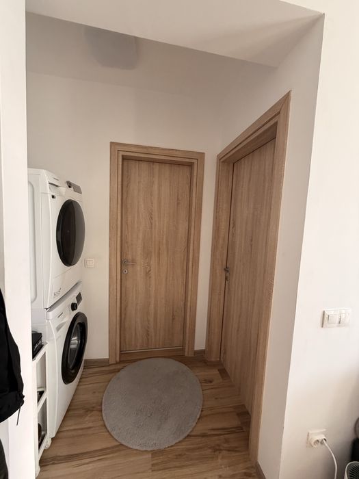 Tractorul - Nicolae Labis: 2 camere open space, etaj intermediar