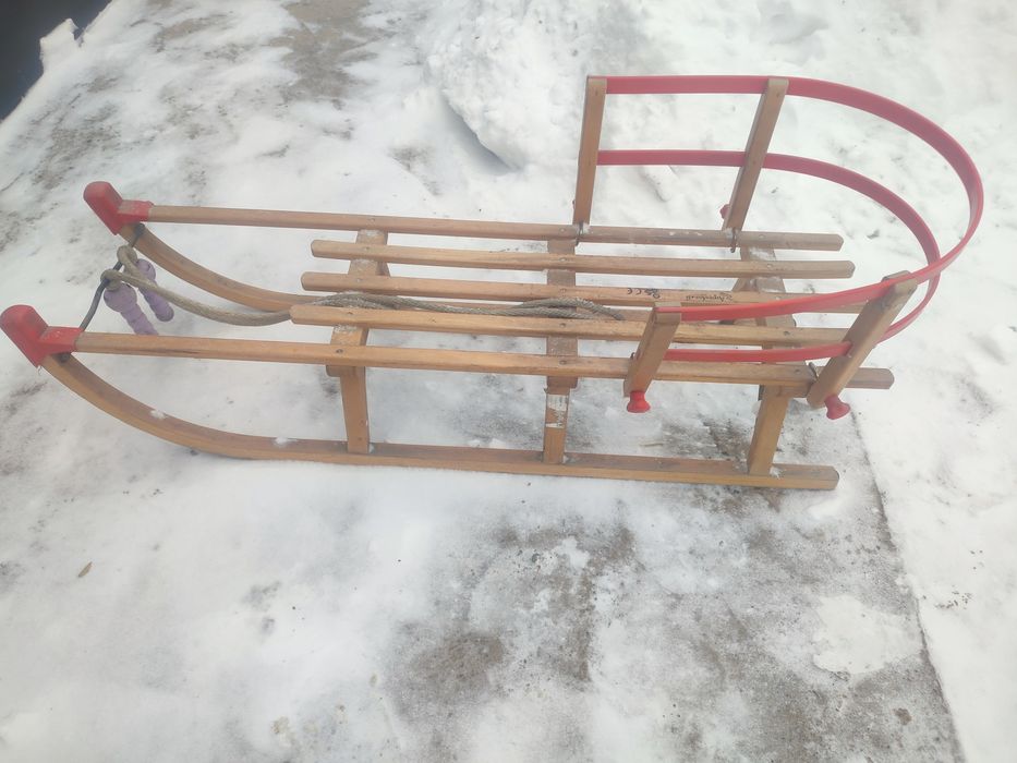 Продается санки состояние отличное