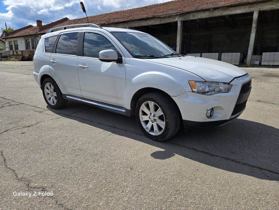 Мицубиши Аутлендър 2.2 дизел 177 к.с. НА ЧАСТИ./Mitsubishi outlander
