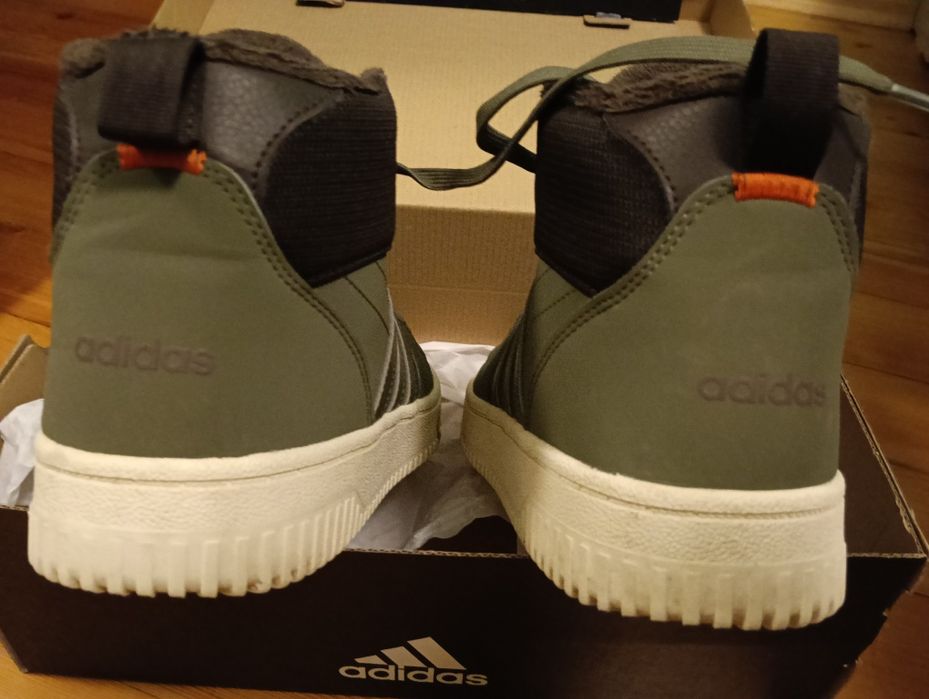 Adidas обувки   .