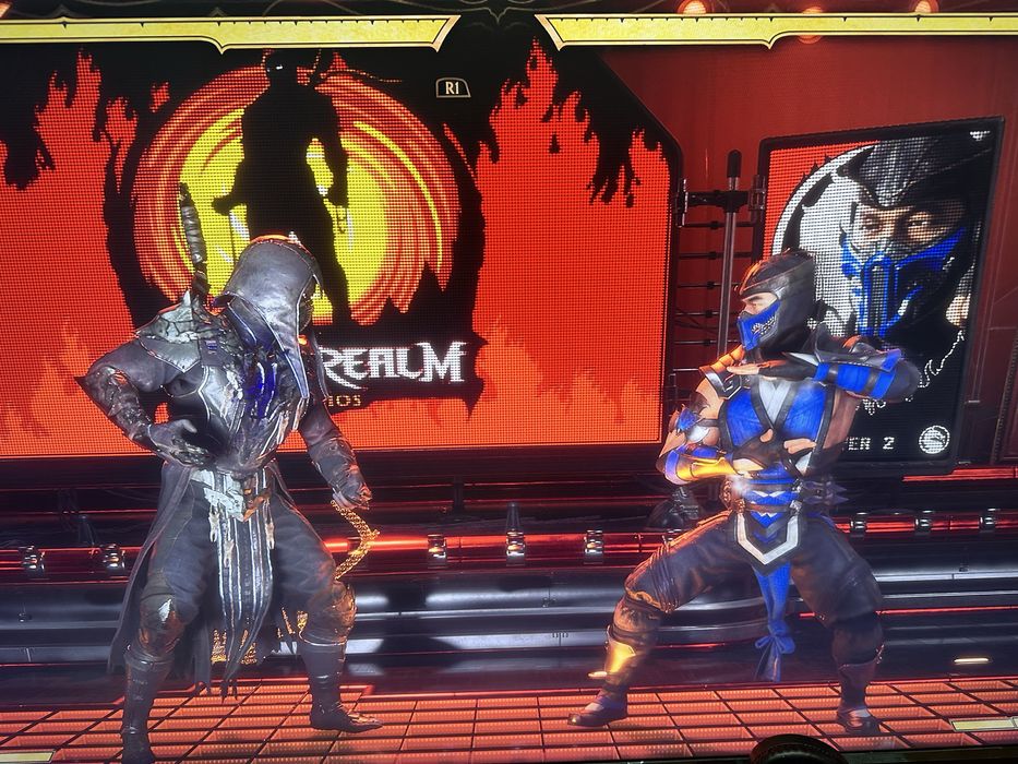 PLAYSTATION 4 PRO продаю не дорого