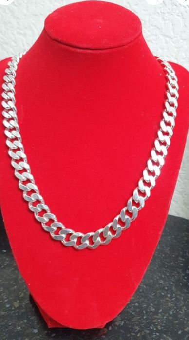 Продаю серебряную цепь 120 гр.